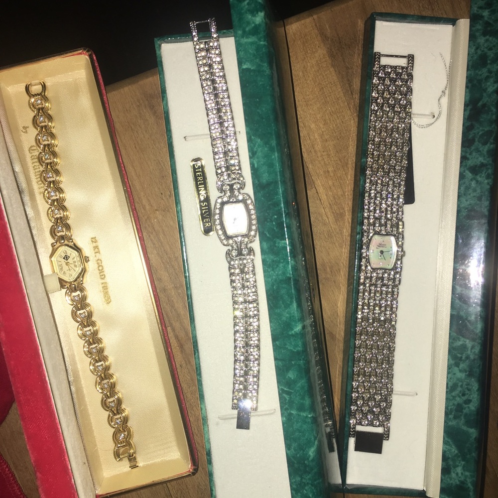 Items left - Picture 3 of 6